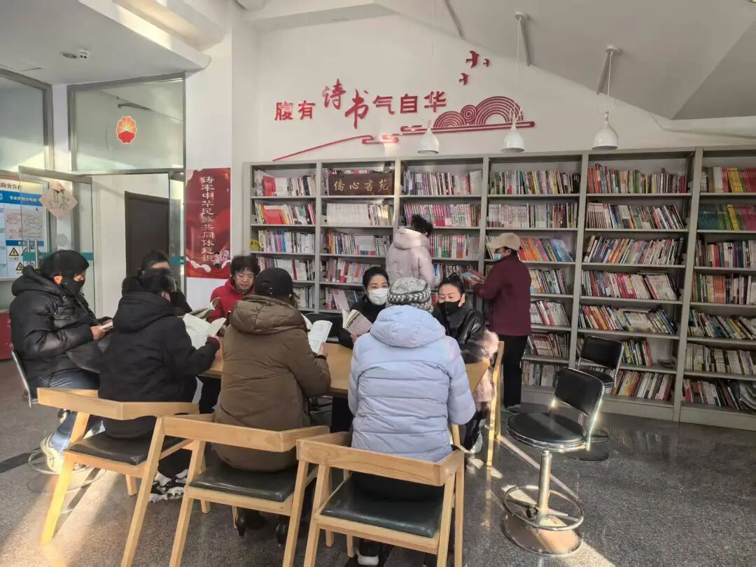 运通家园社区“侨胞之家”开展“‘侨心书苑’暖侨心…