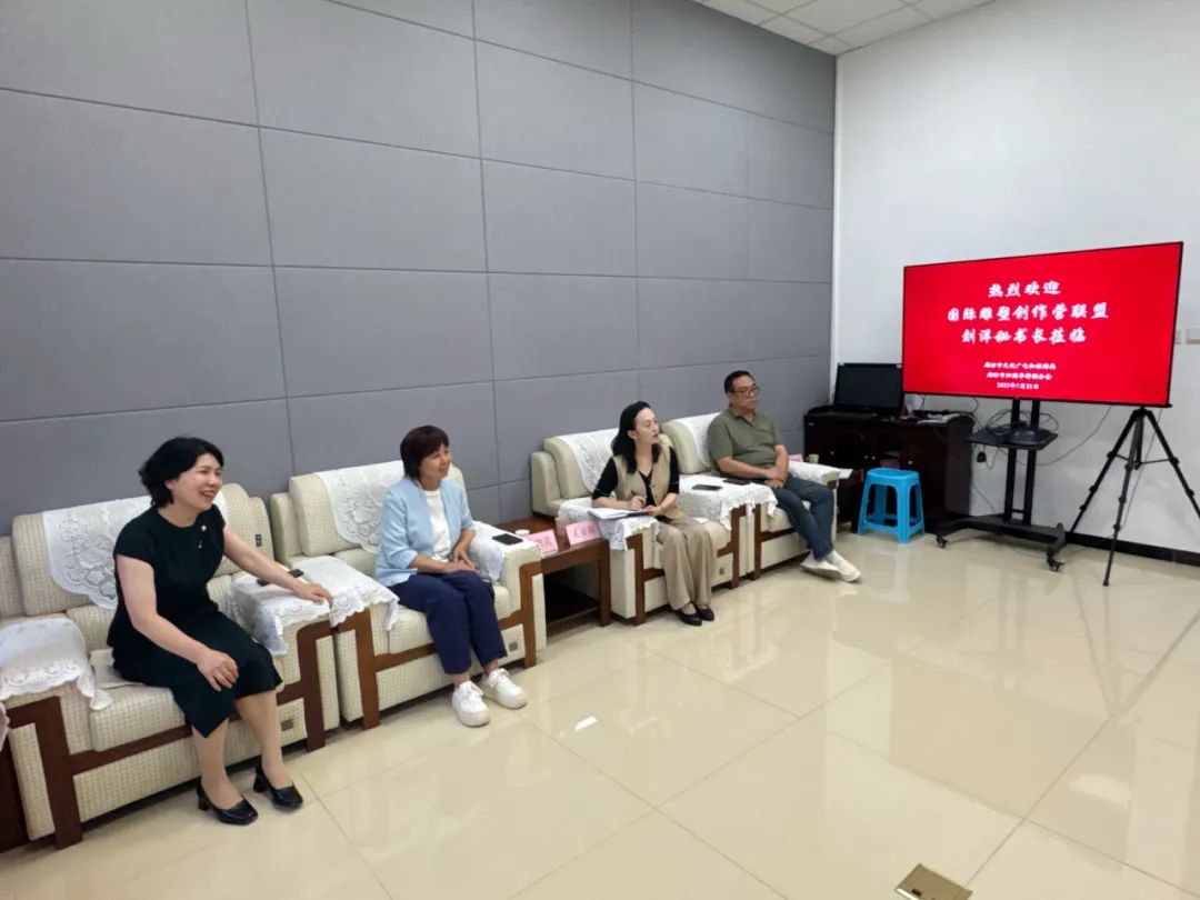 国际雕塑创作营联盟秘书长刘洋到访廊坊市侨联国际雕…